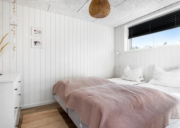 Stunning In With Sauna Tatil Evi Ålbæk